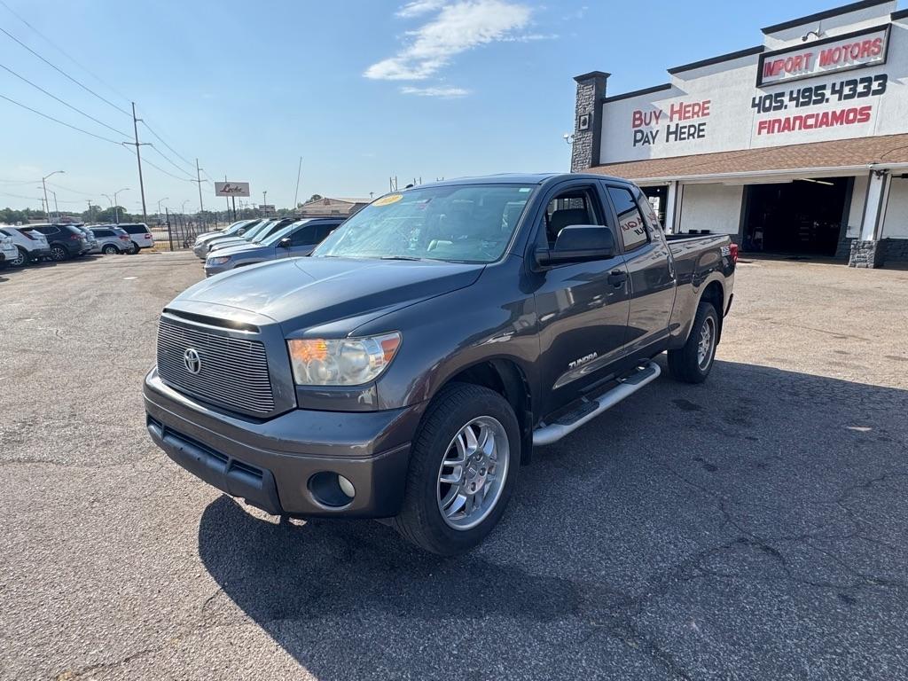 Toyota Tundra Tundra-Grade Double Cab 4.6L 2WD 2011