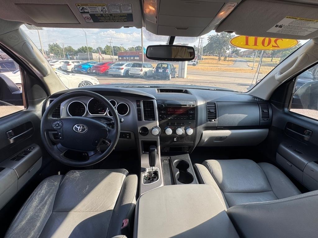 Toyota Tundra Tundra-Grade Double Cab 4.6L 2WD 2011