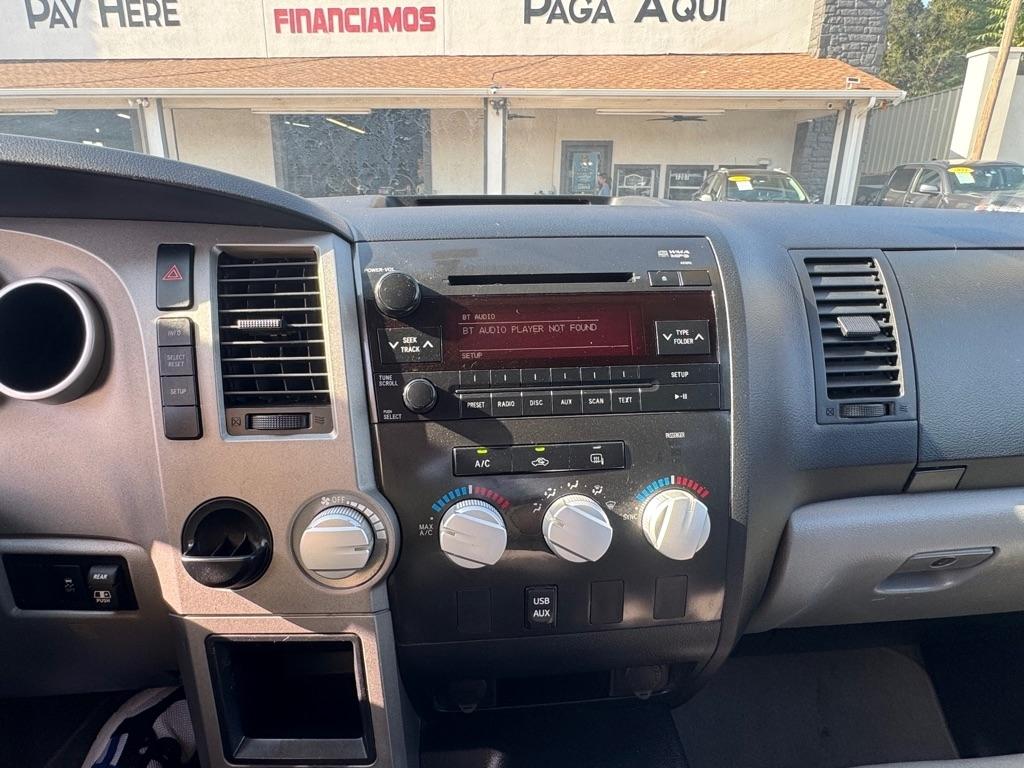 Toyota Tundra Tundra-Grade Double Cab 4.6L 2WD 2011