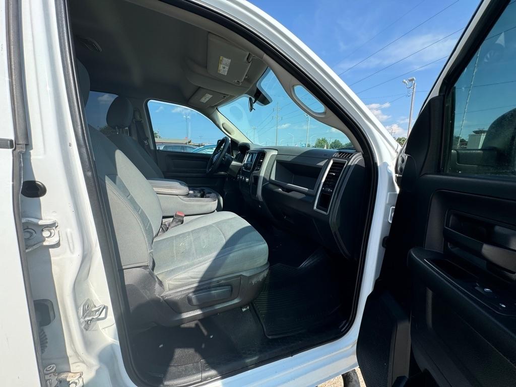 RAM 1500 Tradesman Quad Cab 2WD 2015