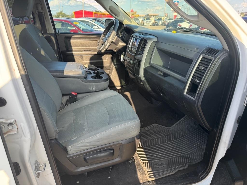 RAM 1500 Tradesman Quad Cab 2WD 2015