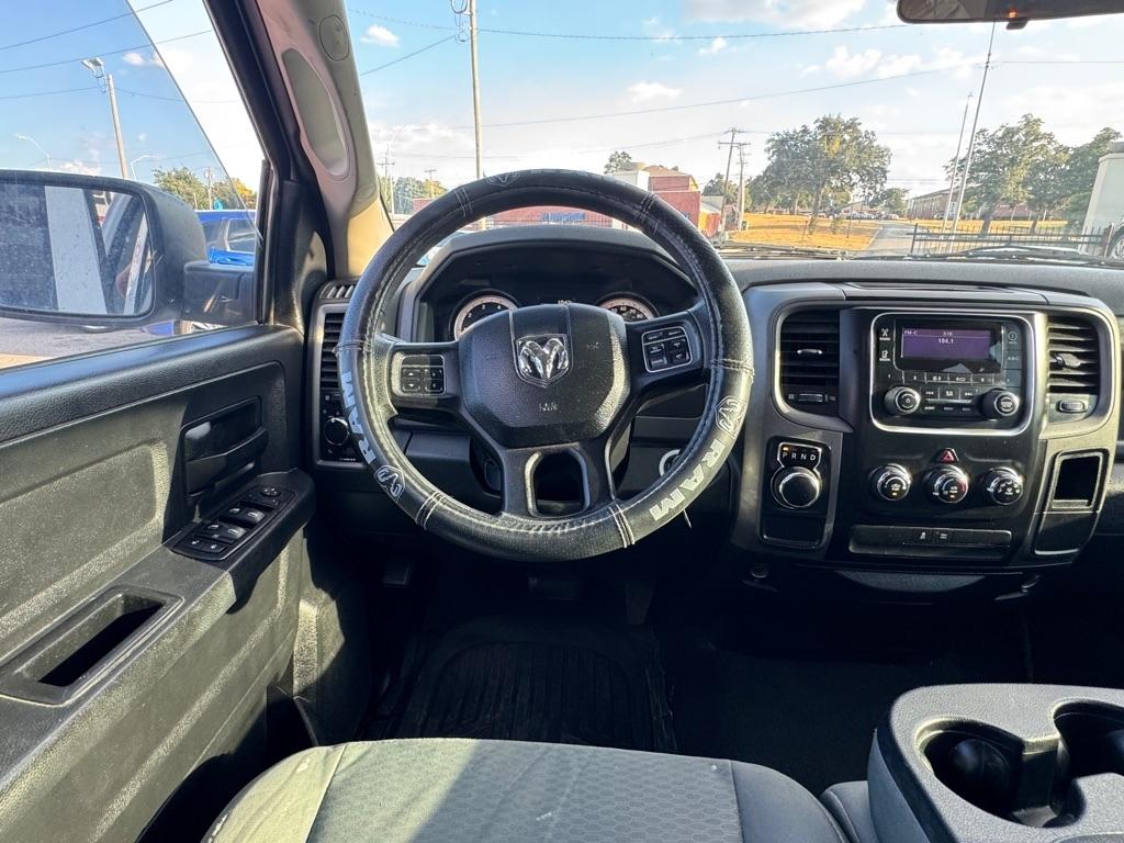RAM 1500 Tradesman Quad Cab 2WD 2015