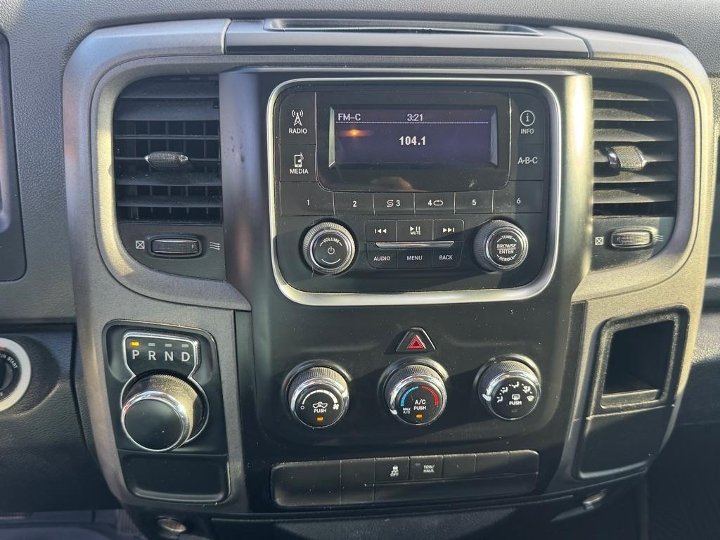 RAM 1500 Tradesman Quad Cab 2WD 2015