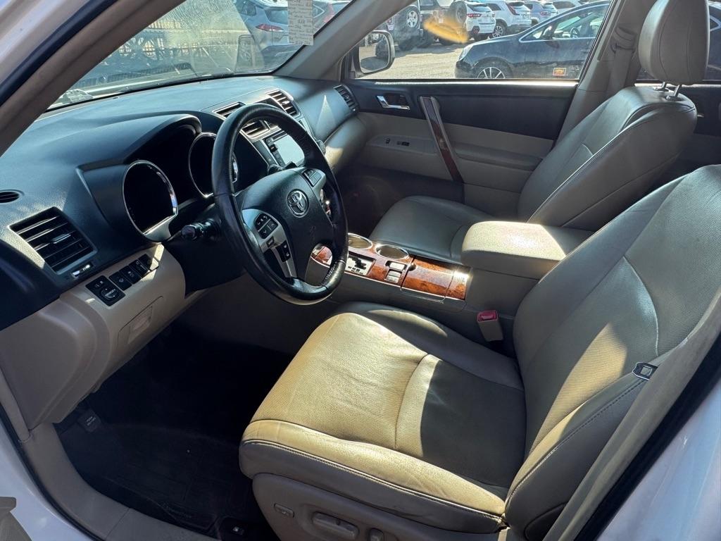 Toyota Highlander Limited 4WD 2013