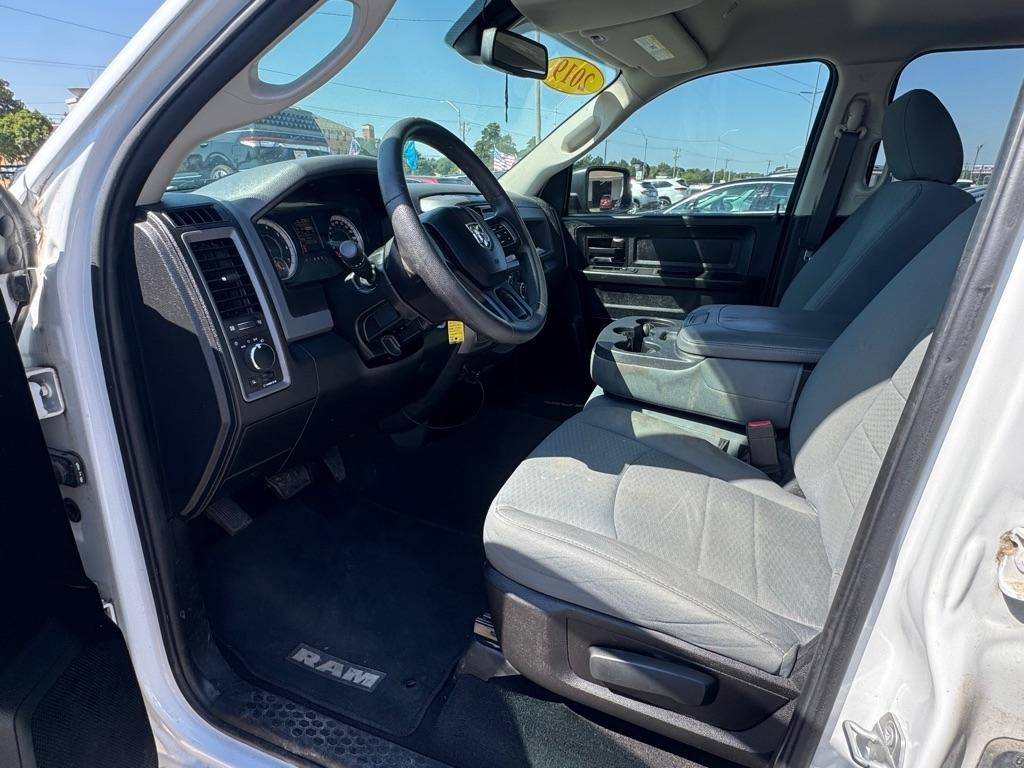 RAM 1500 Classic Tradesman Quad Cab 2WD 2019