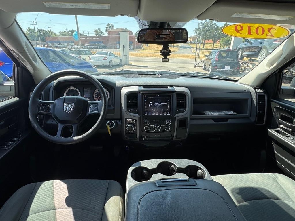 RAM 1500 Classic Tradesman Quad Cab 2WD 2019