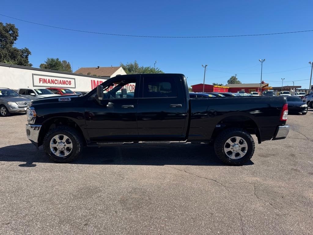 RAM 2500 Tradesman Crew Cab SWB 4WD 2022