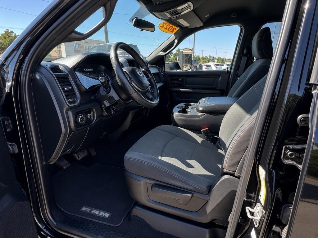RAM 2500 Tradesman Crew Cab SWB 4WD 2022