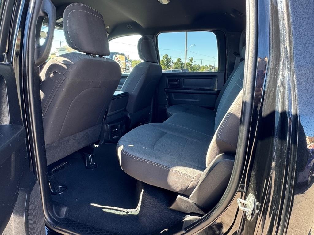 RAM 2500 Tradesman Crew Cab SWB 4WD 2022
