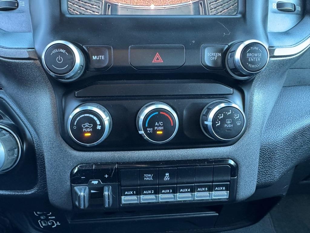 RAM 2500 Tradesman Crew Cab SWB 4WD 2022