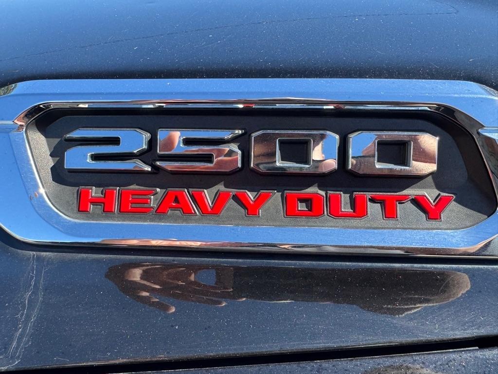 RAM 2500 Tradesman Crew Cab SWB 4WD 2022