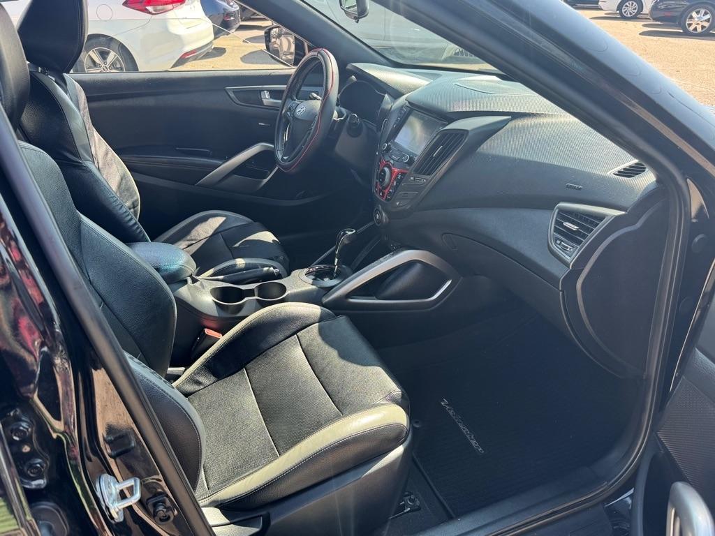 Hyundai Veloster Turbo 6MT 2016