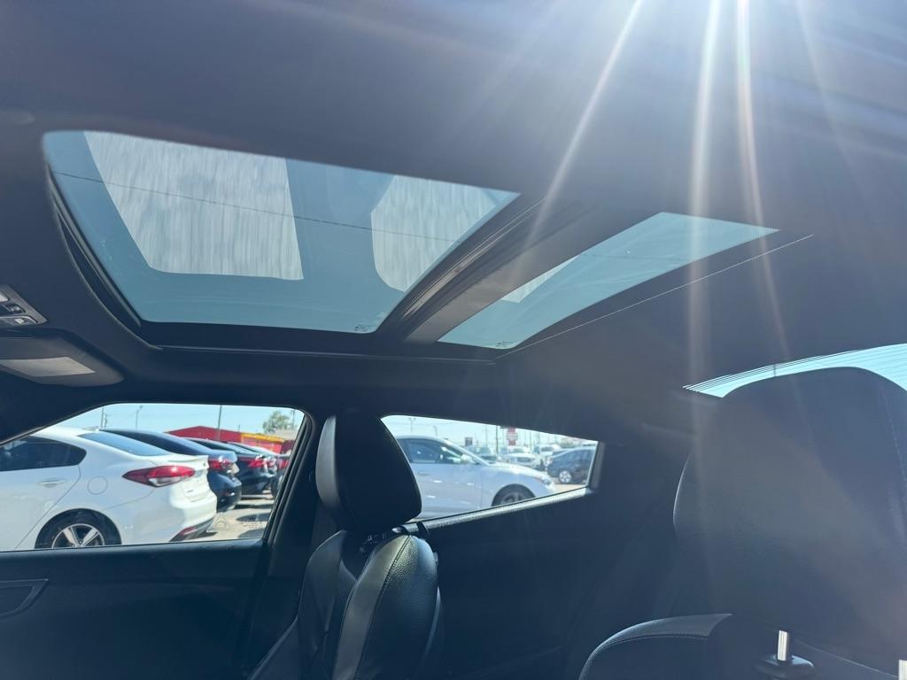 Hyundai Veloster Turbo 6MT 2016