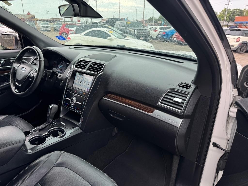 Ford Explorer Limited FWD 2017