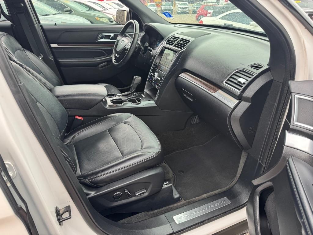 Ford Explorer Limited FWD 2017