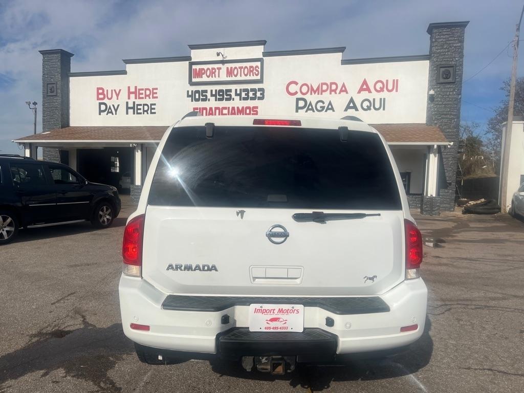 Nissan Armada SV 2WD 2011