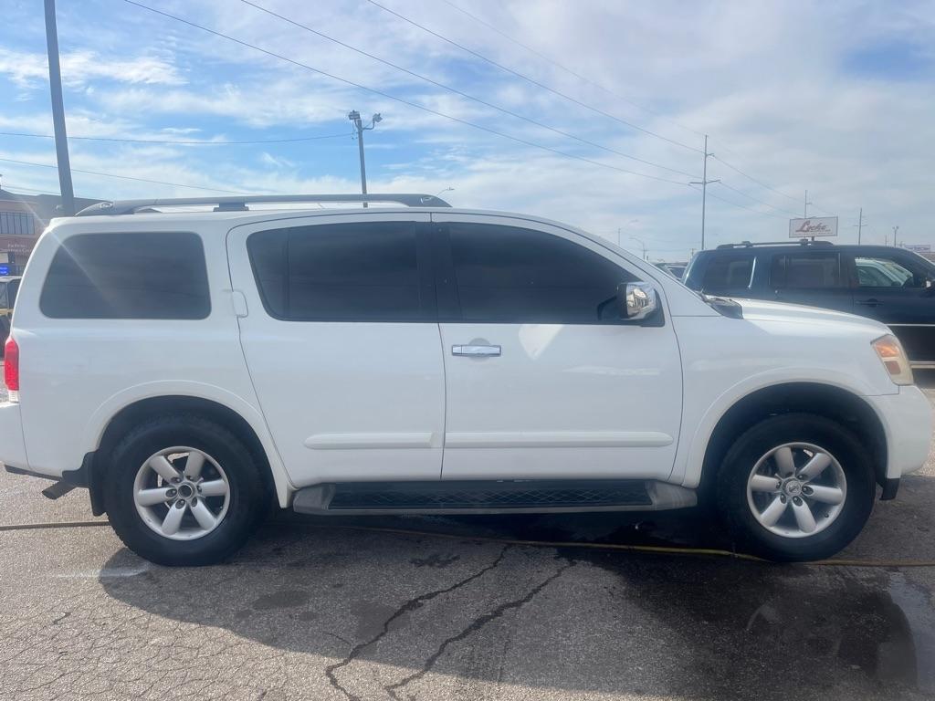 Nissan Armada SV 2WD 2011