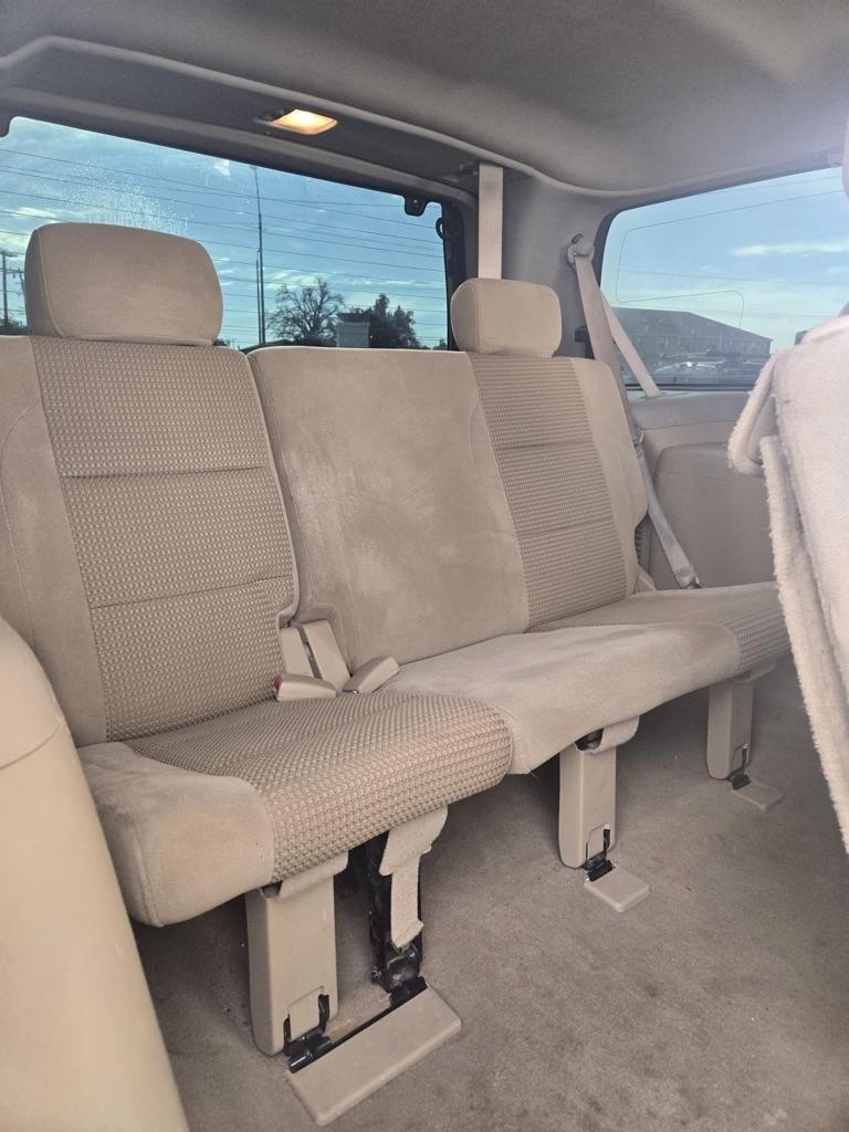 Nissan Armada SV 2WD 2011
