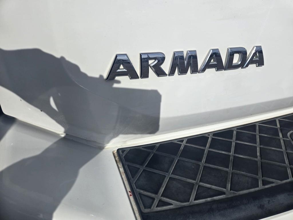 Nissan Armada SV 2WD 2011