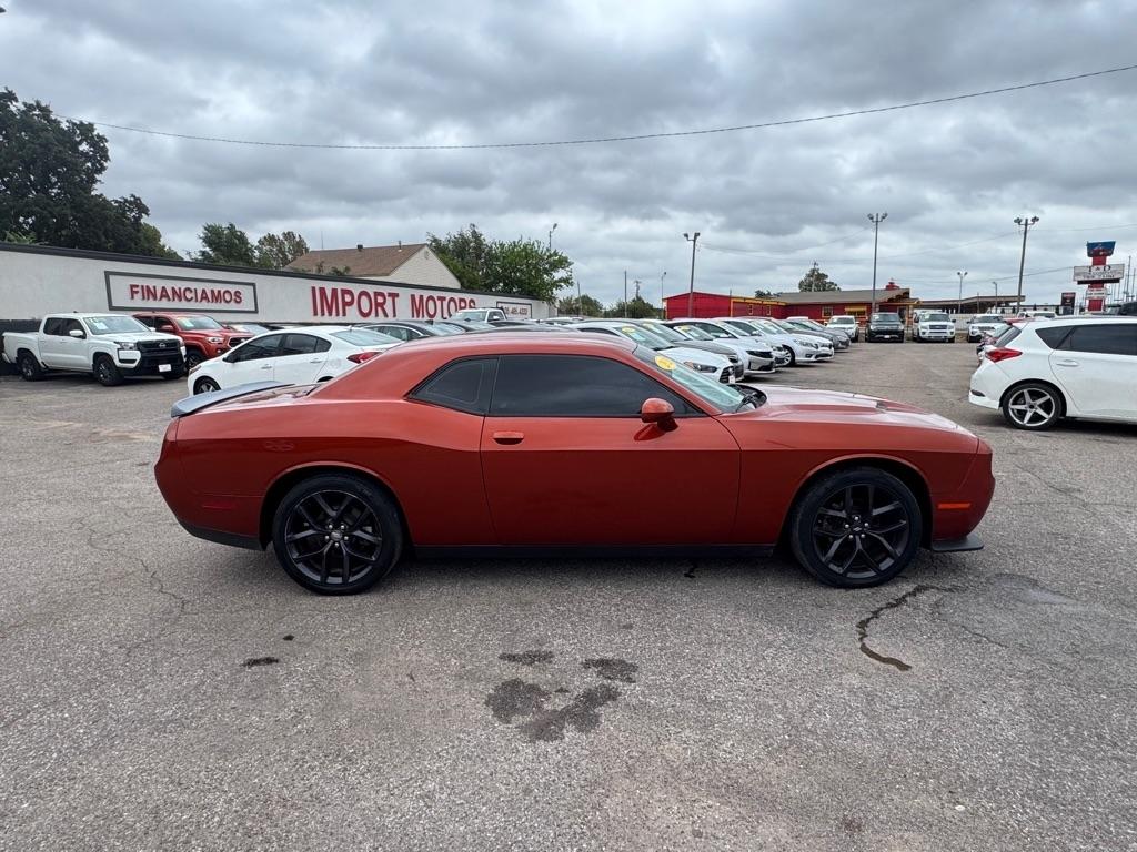 Dodge Challenger SXT 2021