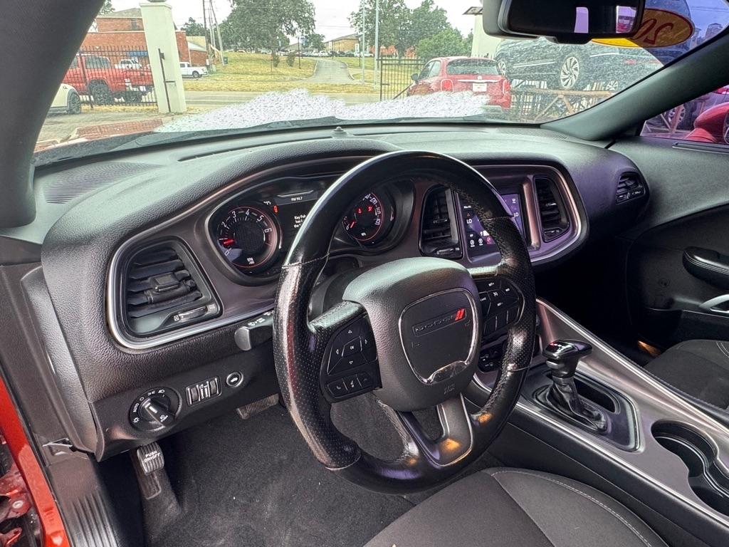 Dodge Challenger SXT 2021