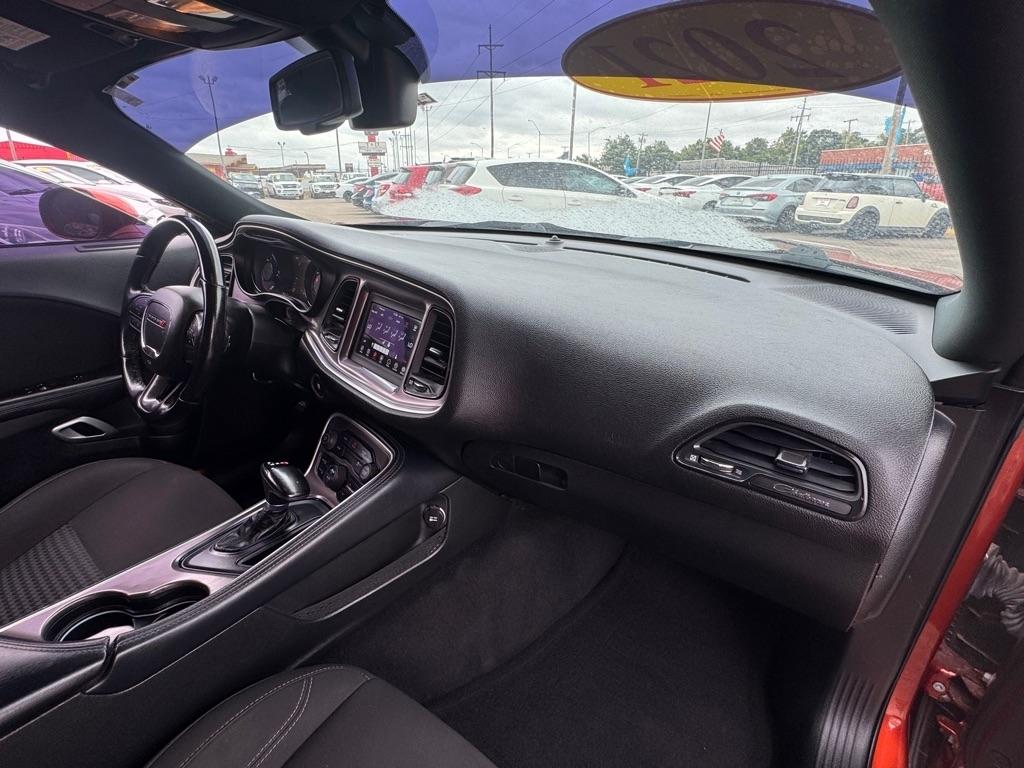 Dodge Challenger SXT 2021