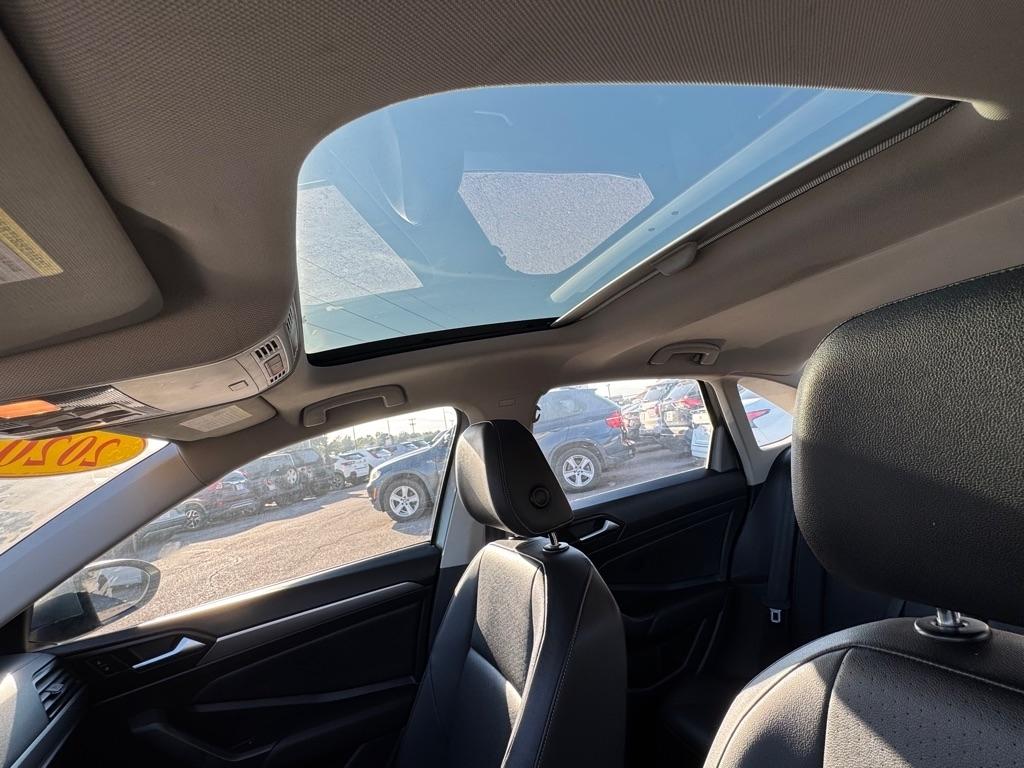 Volkswagen Jetta 1.4T S 8A 2020