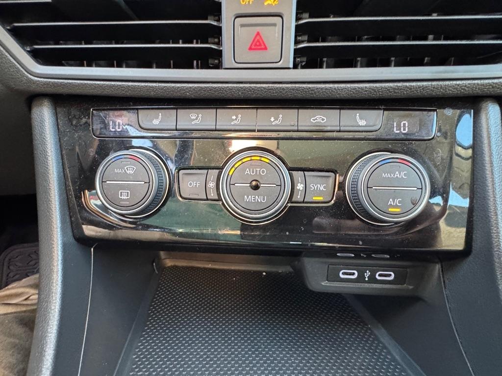 Volkswagen Jetta 1.4T S 8A 2020