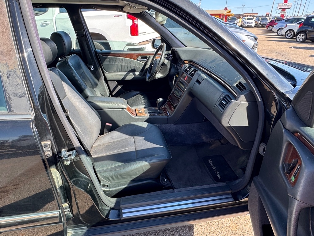 Mercedes-Benz E-Class E320 1996