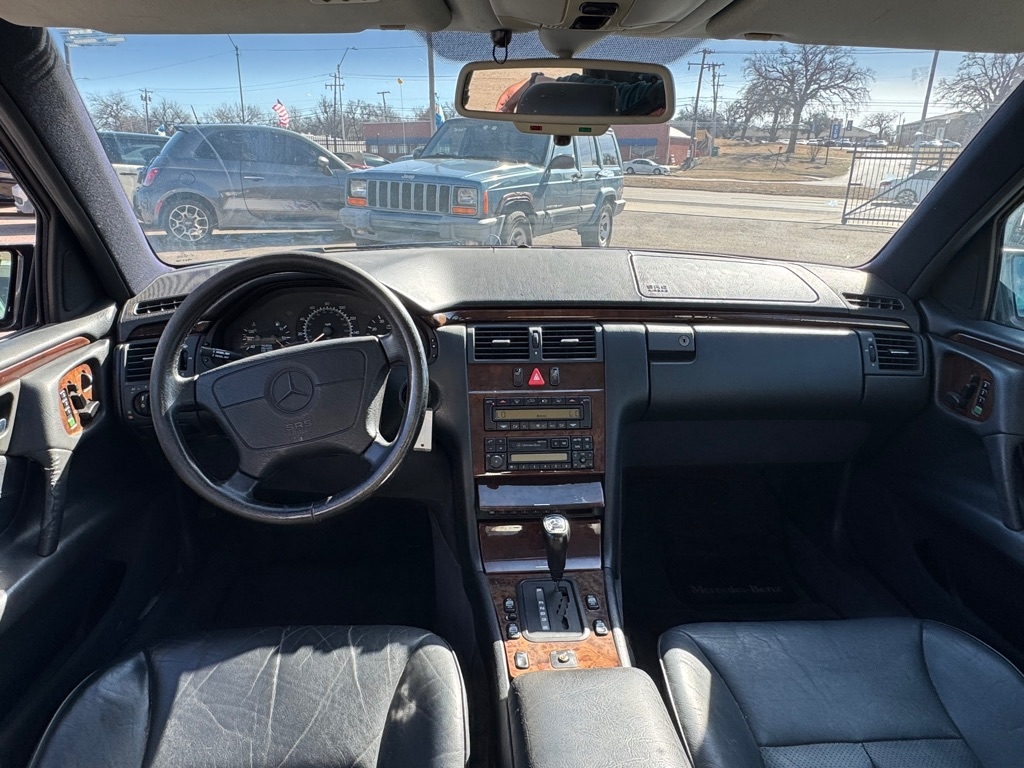 Mercedes-Benz E-Class E320 1996