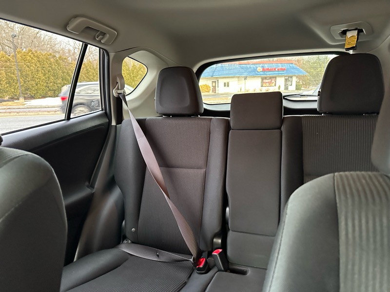 Toyota RAV4 LE AWD 2014