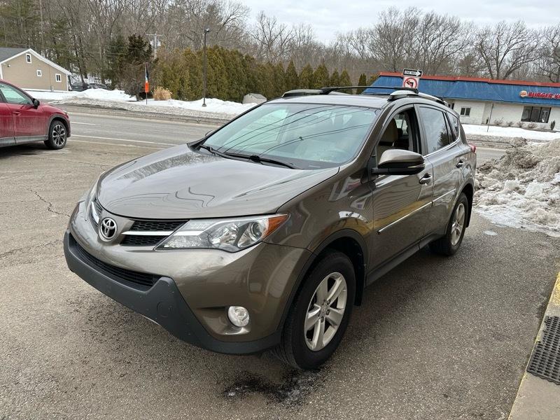 Toyota RAV4 XLE AWD 2013