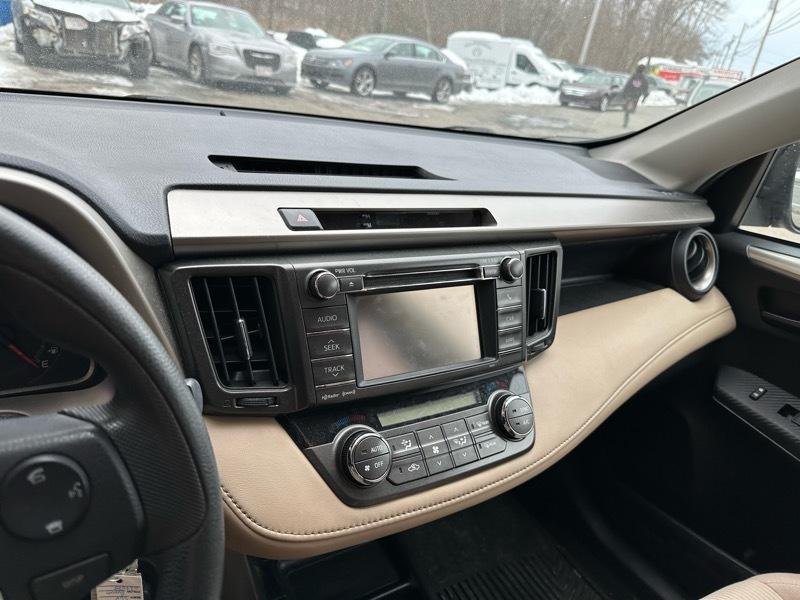 Toyota RAV4 XLE AWD 2013