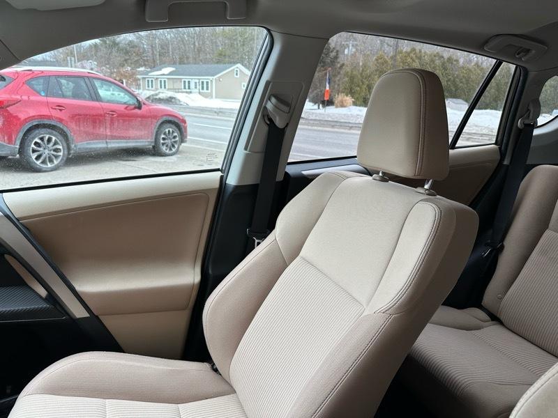 Toyota RAV4 XLE AWD 2013