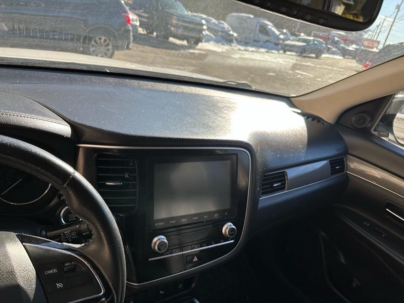 Mitsubishi Outlander SEL AWD 2020