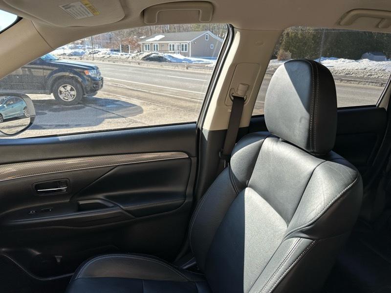 Mitsubishi Outlander SEL AWD 2020