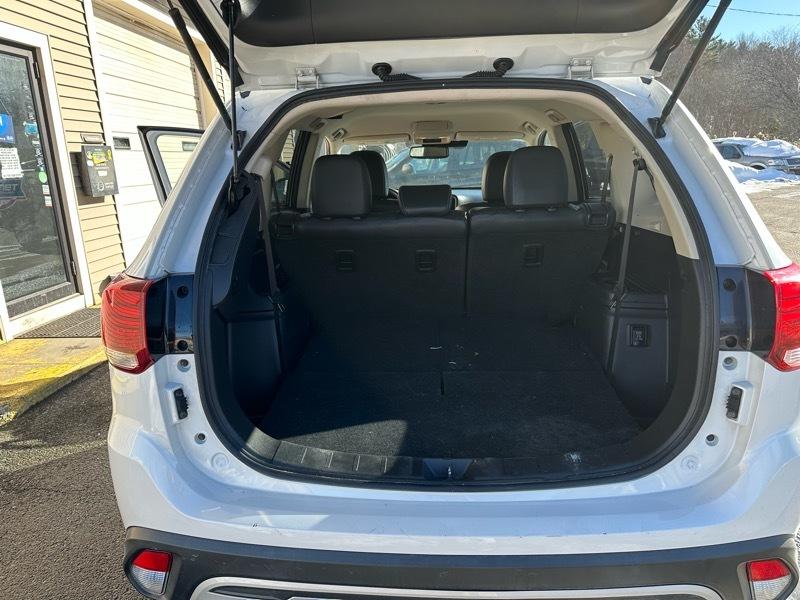 Mitsubishi Outlander SEL AWD 2020