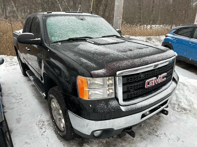 GMC Sierra 2500HD SLE Ext. Cab 4WD 2011