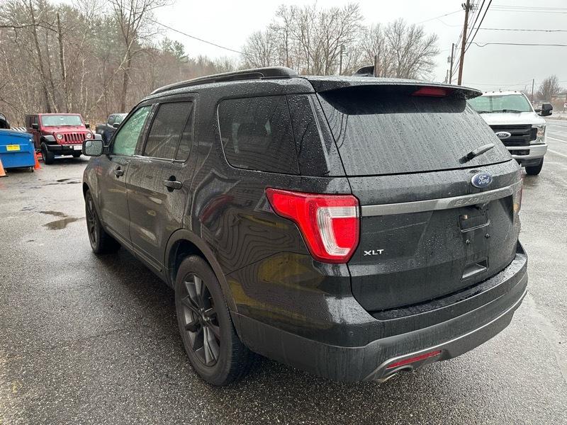 Ford Explorer XLT 4WD 2017