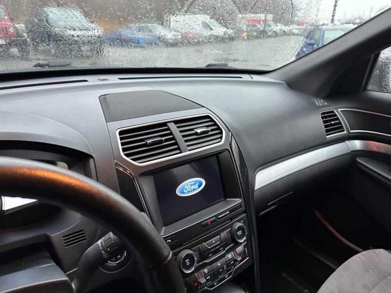 Ford Explorer XLT 4WD 2017