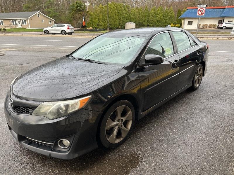 Toyota Camry SE 2014