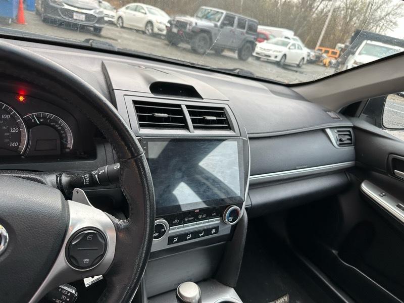 Toyota Camry SE 2014