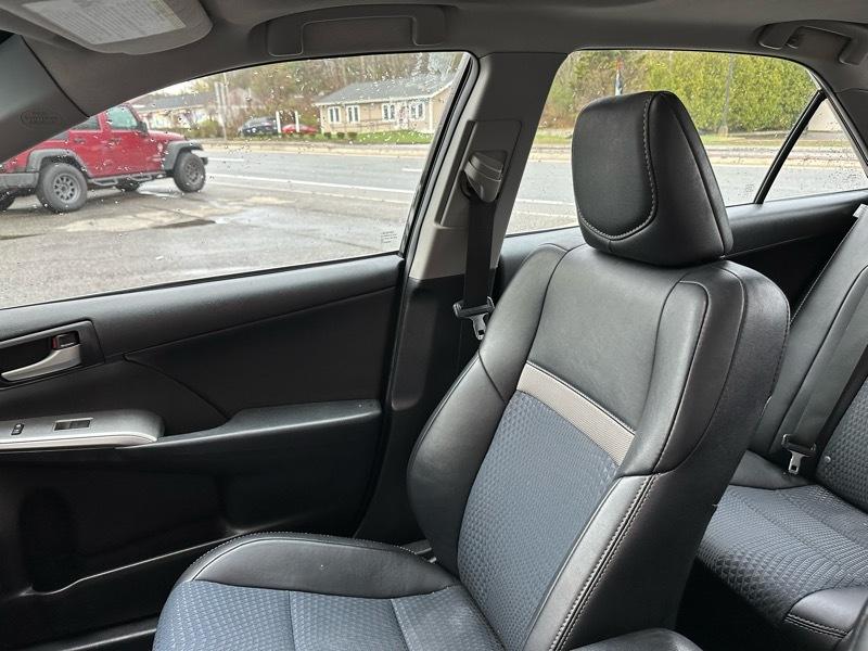 Toyota Camry SE 2014