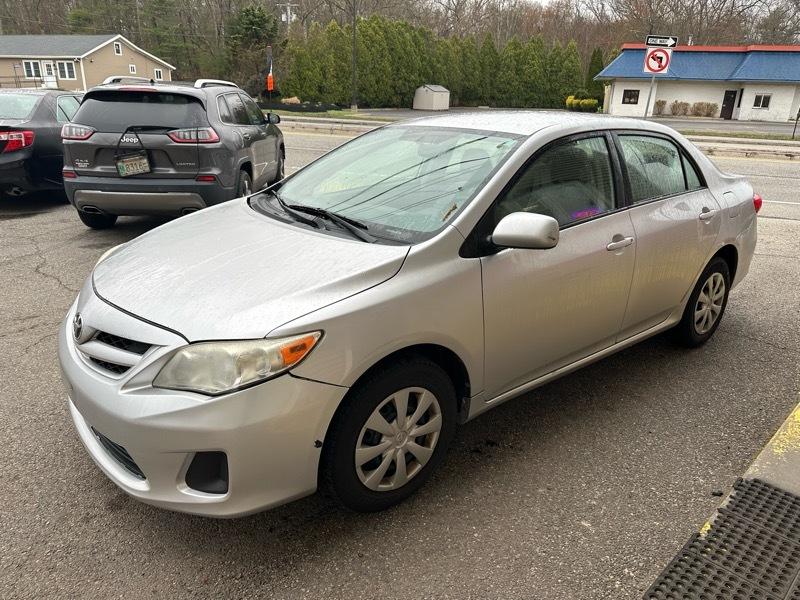 Toyota Corolla LE 2011