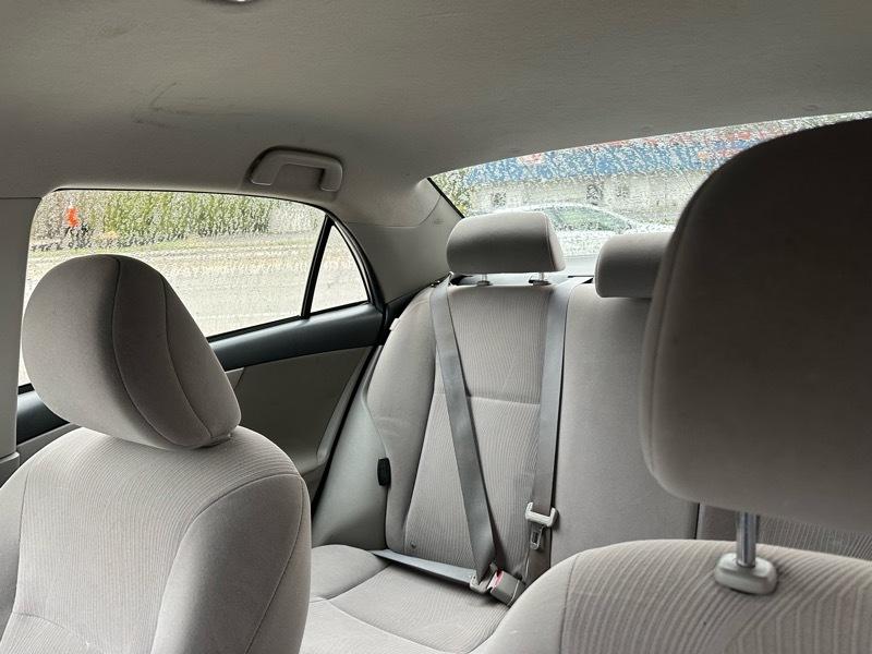 Toyota Corolla LE 2011