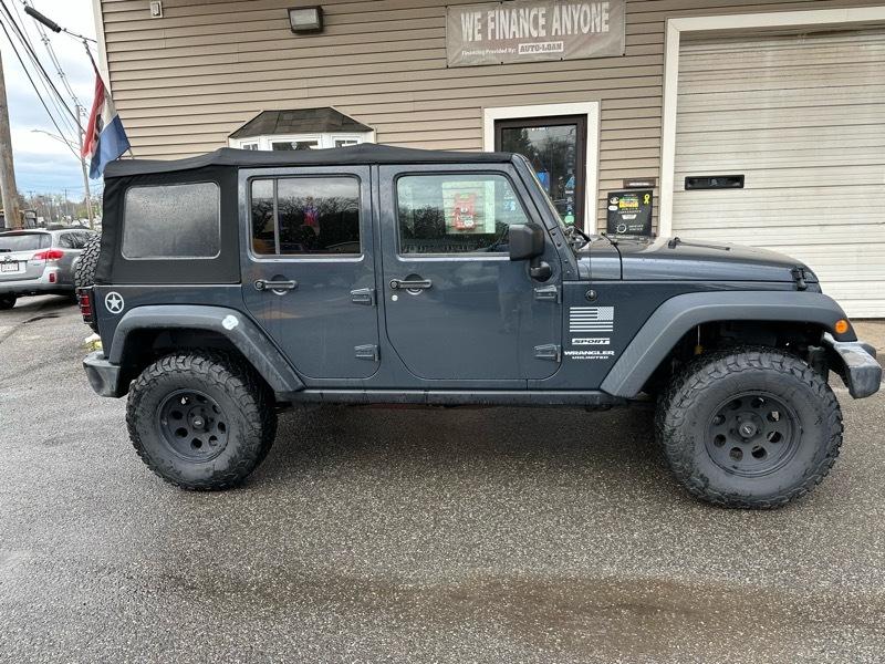 Jeep Wrangler Unlimited Sport 4WD 2017