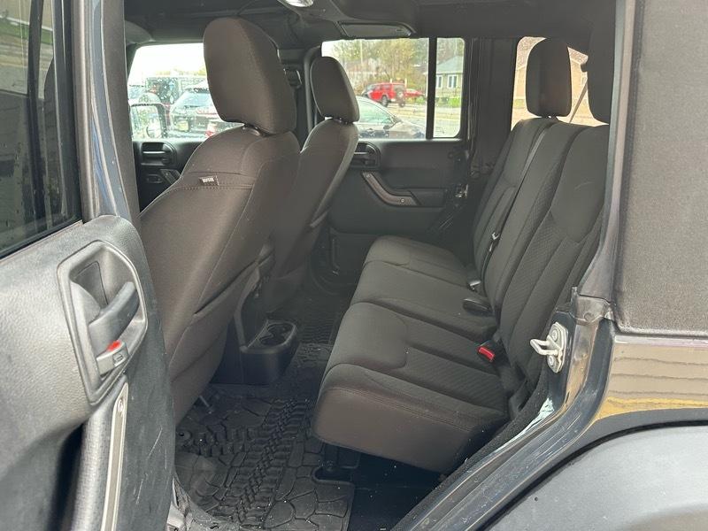 Jeep Wrangler Unlimited Sport 4WD 2017