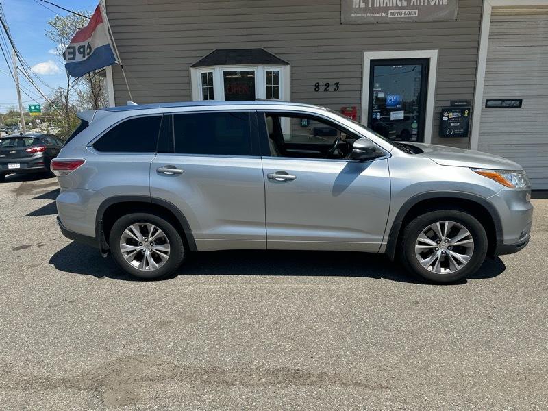 Toyota Highlander XLE AWD V6 2015
