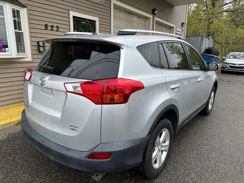 Toyota RAV4 XLE AWD 2013