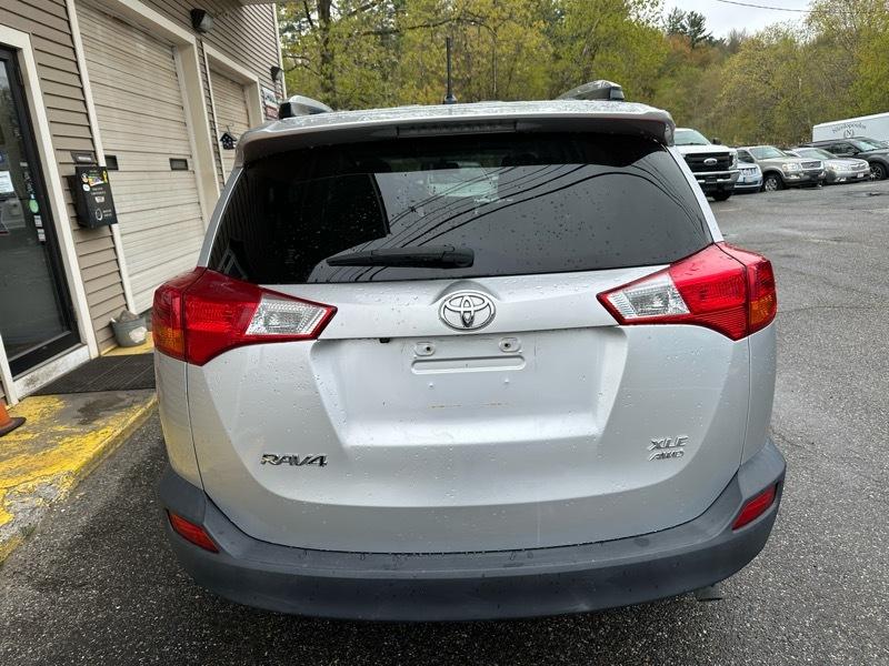 Toyota RAV4 XLE AWD 2013